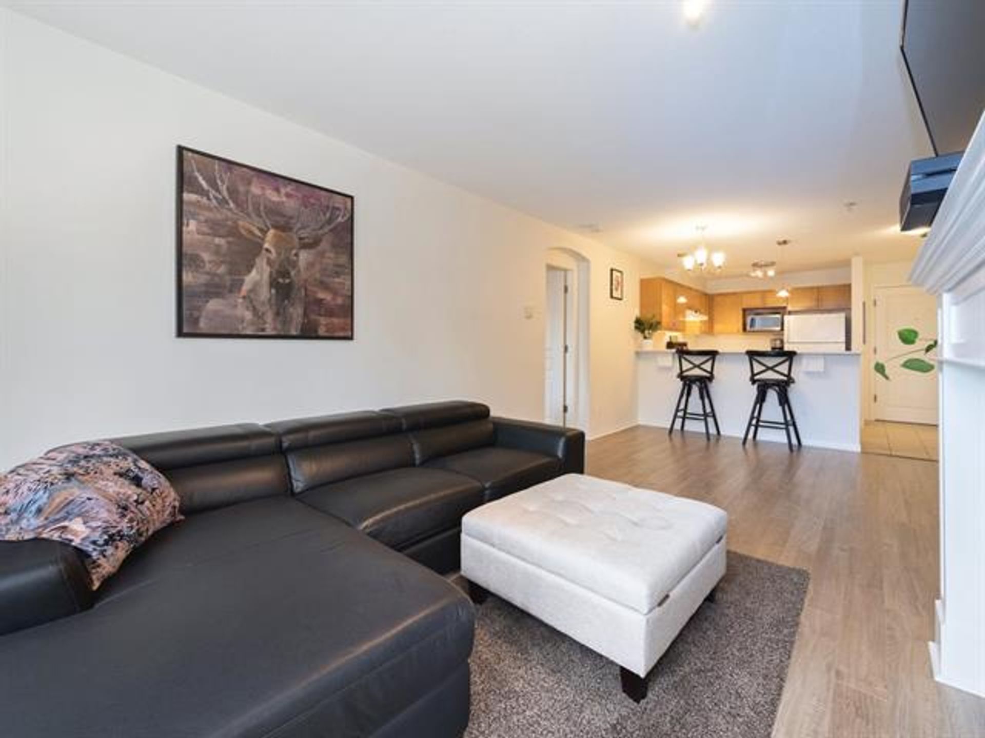 68042 at 318 - 365 1st Street E, North Vancouver