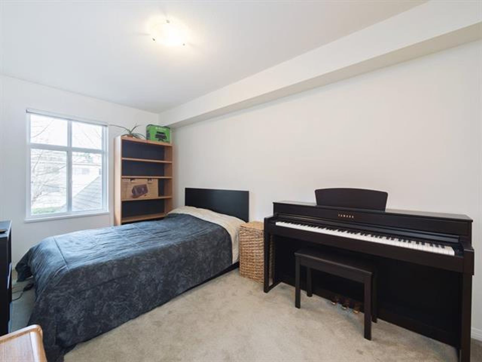 68060 at 318 - 365 1st Street E, North Vancouver