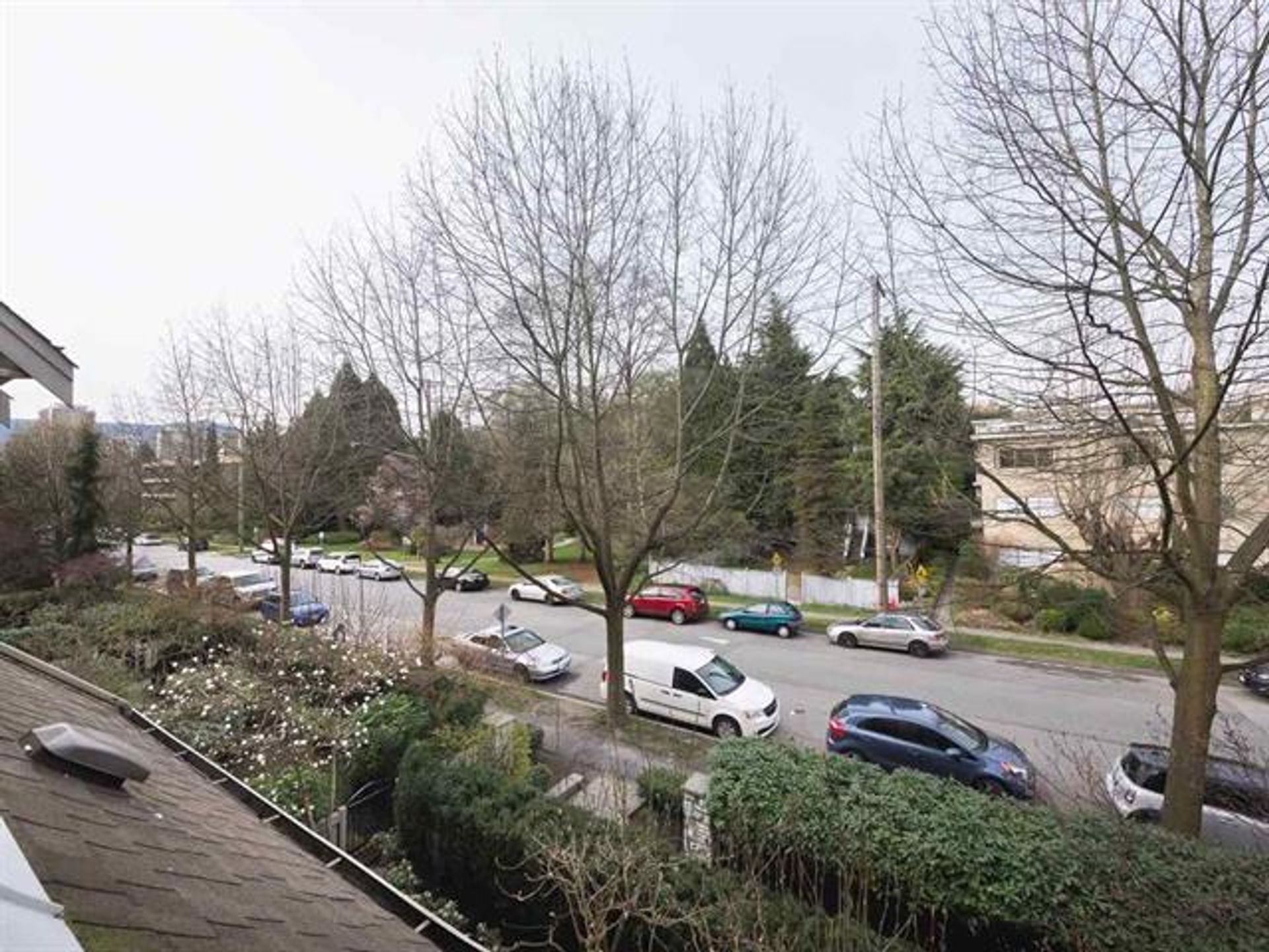 68073 at 318 - 365 1st Street E, North Vancouver