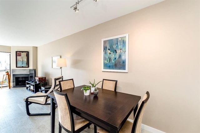 70113 at 306 - 141 18th Street E, North Vancouver