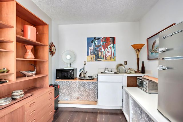 145-st-georges-avenue-lower-lons at 101 - 145 St. Georges Avenue, Lower Lonsdale, North Vancouver 145-st-georges-avenue-lower-lons at 101 - 145 St. Georges Avenue, Lower Lonsdale, North Vancouver