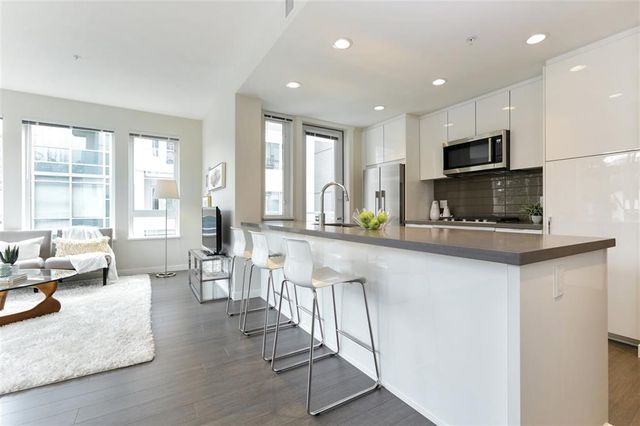 67976 at 313 - 277 W 1st Street, North Vancouver