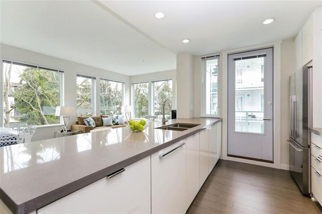 67978 at 313 - 277 W 1st Street, North Vancouver