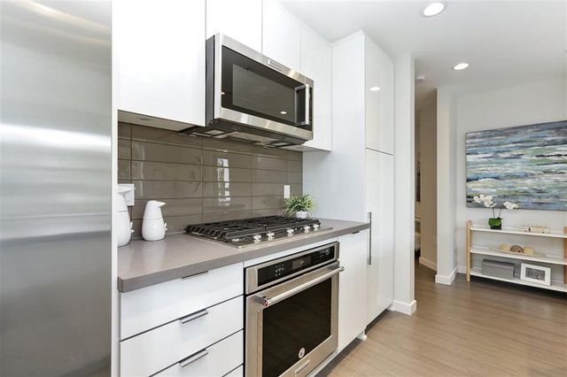 67991 at 313 - 277 W 1st Street, North Vancouver