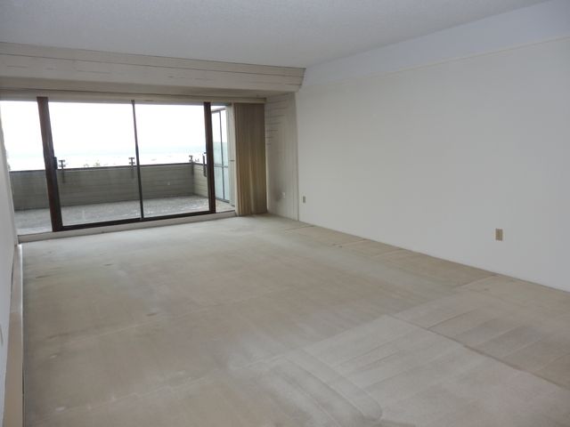 73862 at 2212 Folkestone Way, West Vancouver