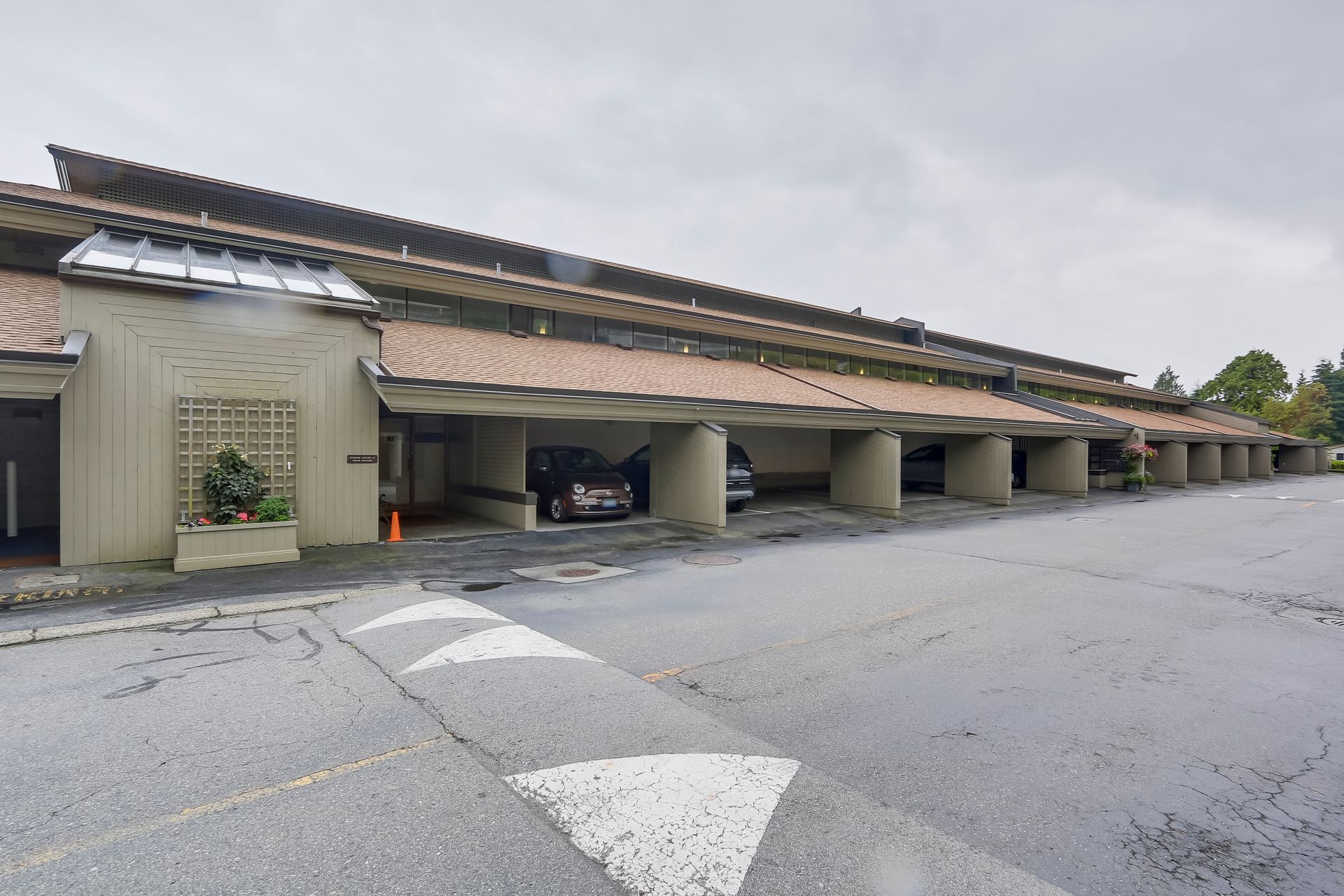 72203 at 2212 Folkestone Way, West Vancouver