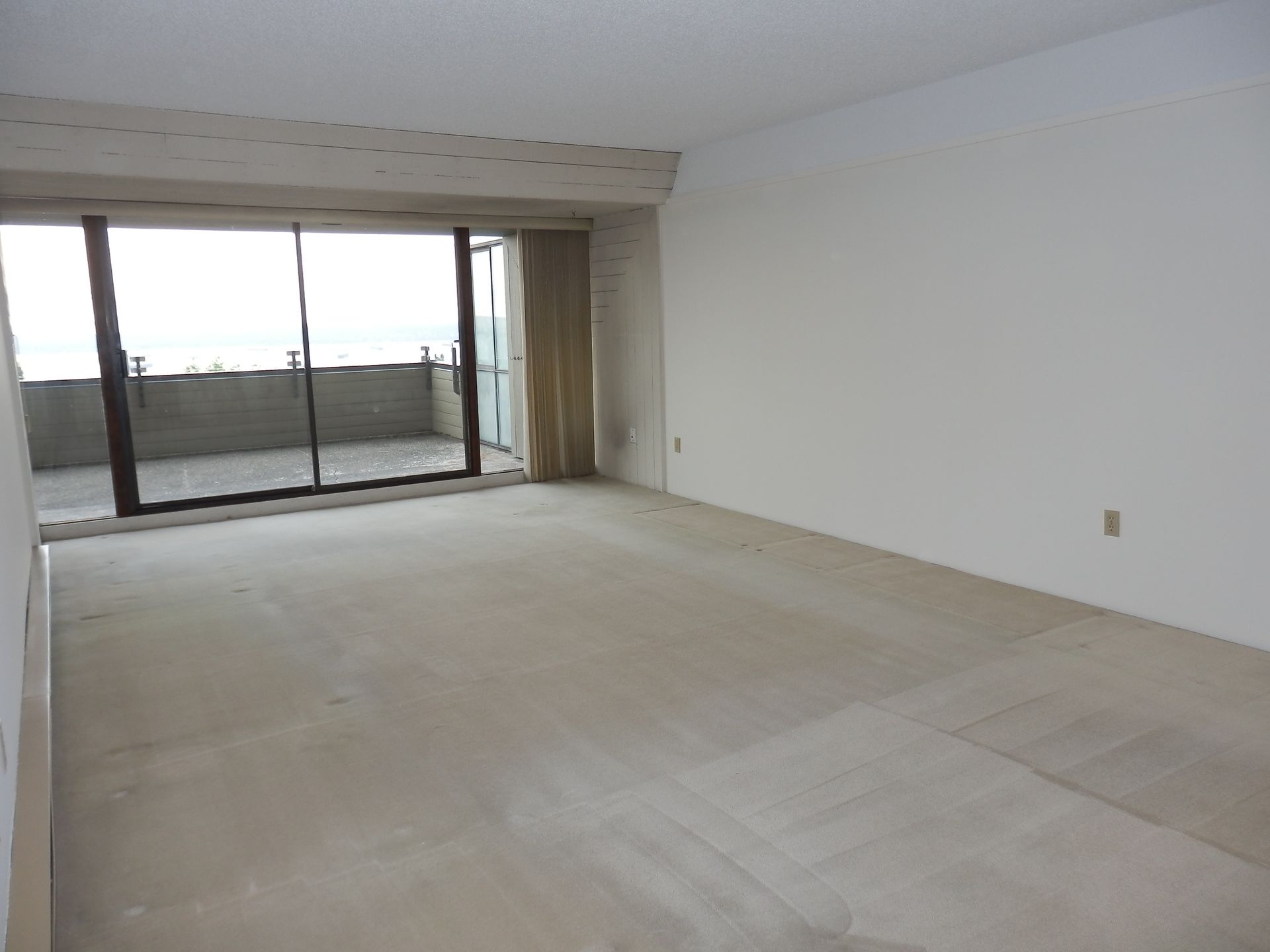 73862 at 2212 Folkestone Way, West Vancouver