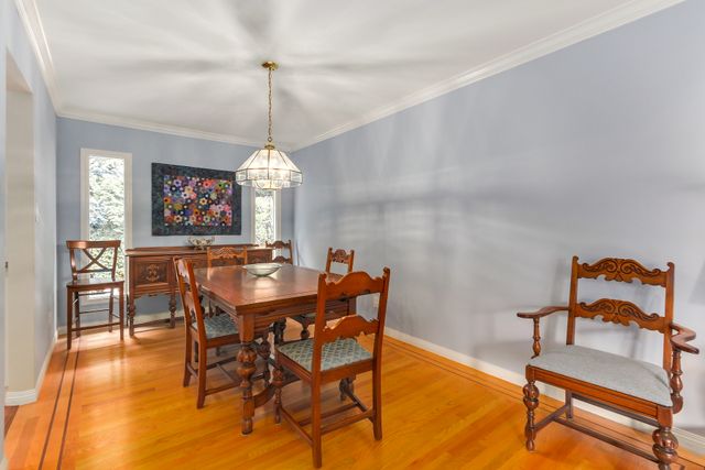 72572 at 2749 Byron Road, North Vancouver