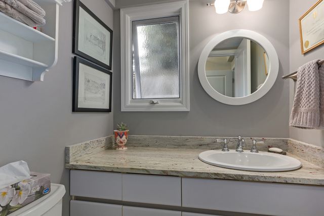 72587 at 2749 Byron Road, North Vancouver