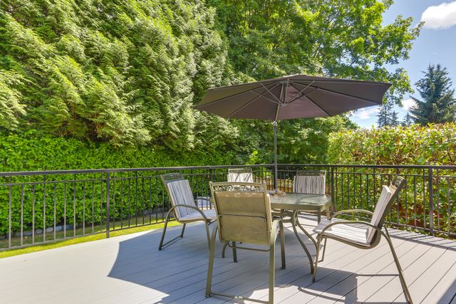 72593 at 2749 Byron Road, North Vancouver