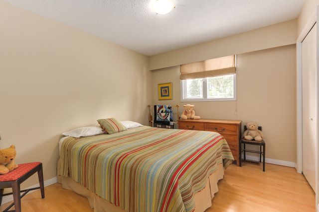 72596 at 2749 Byron Road, North Vancouver