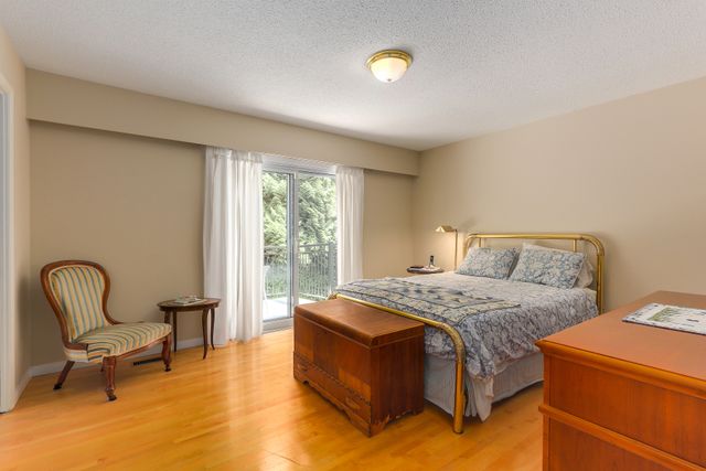 72602-1 at 2749 Byron Road, North Vancouver