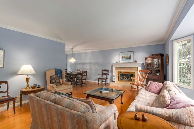 72623 at 2749 Byron Road, North Vancouver