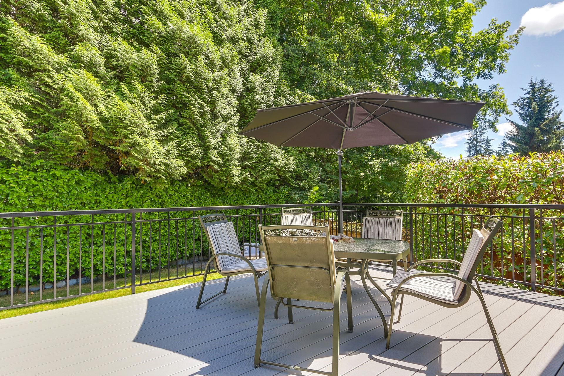 72593 at 2749 Byron Road, North Vancouver