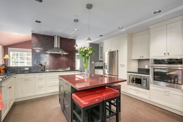 73171 at 3323 Redfern Place, North Vancouver