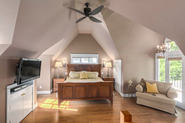 73213 at 3323 Redfern Place, North Vancouver