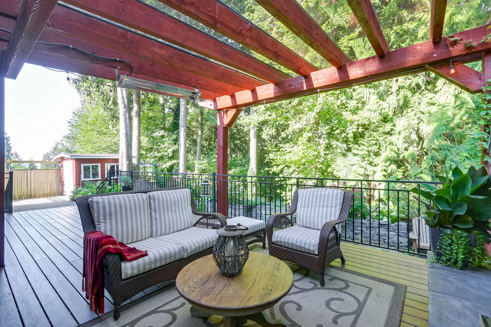 73186 at 3323 Redfern Place, North Vancouver