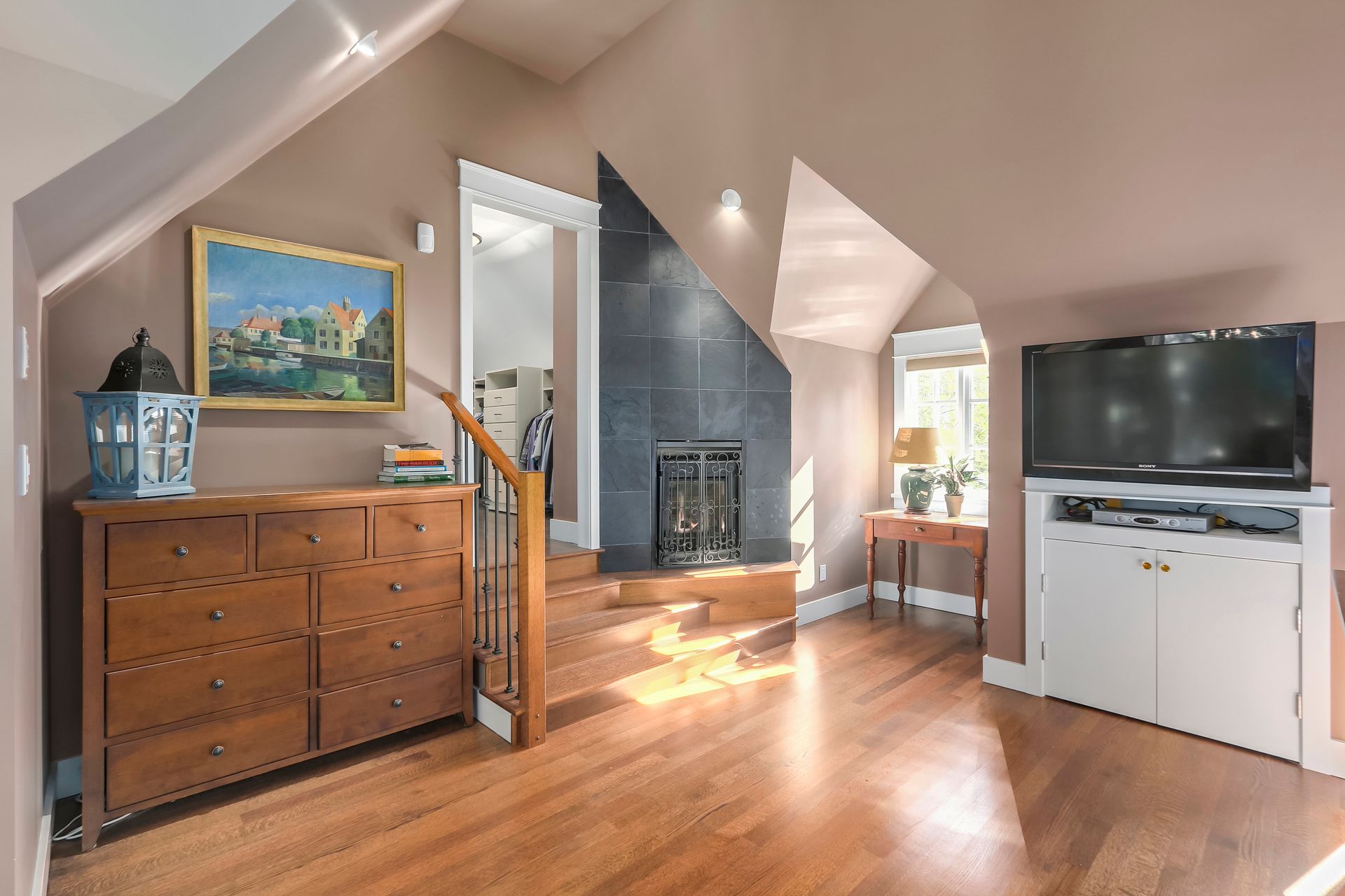 73216 at 3323 Redfern Place, North Vancouver