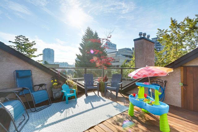 73465 at 303 - 1702 Chesterfield Avenue, North Vancouver