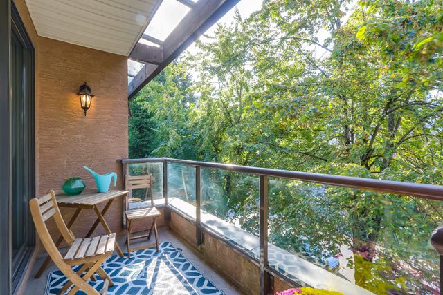 73477 at 303 - 1702 Chesterfield Avenue, North Vancouver