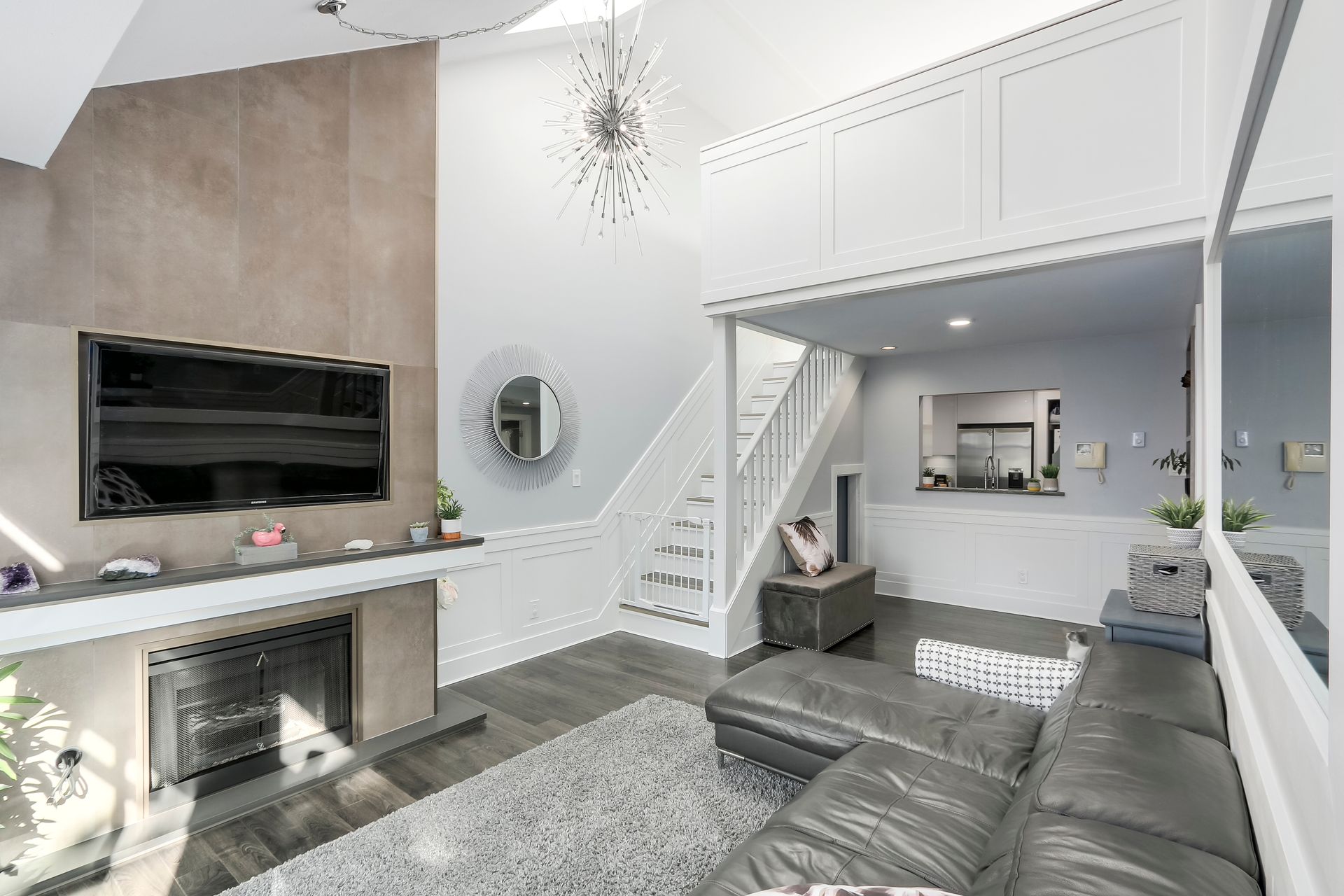 73434 at 303 - 1702 Chesterfield Avenue, North Vancouver