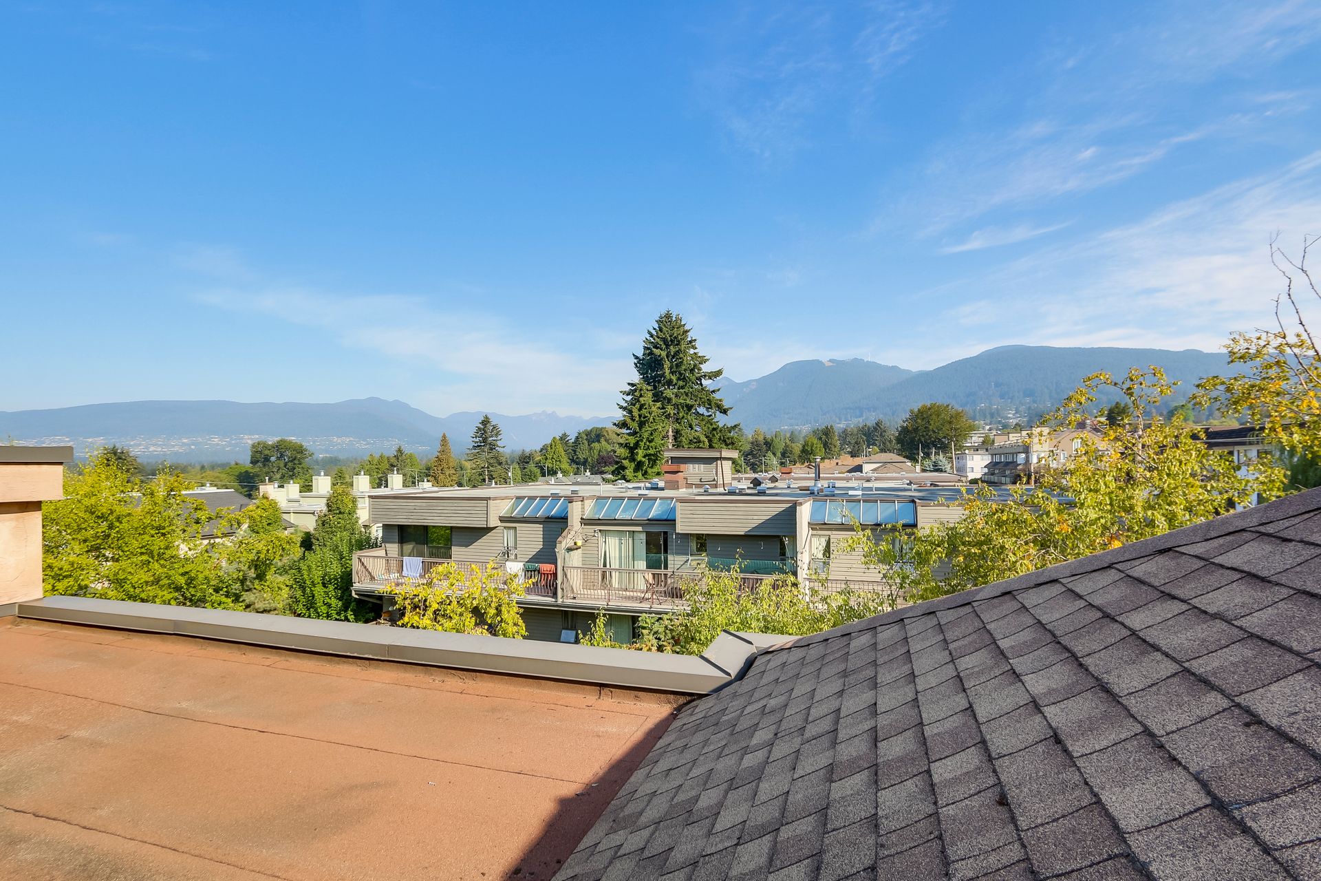 73471 at 303 - 1702 Chesterfield Avenue, North Vancouver