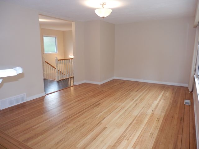 74135 at 963 Belmont Avenue, North Vancouver