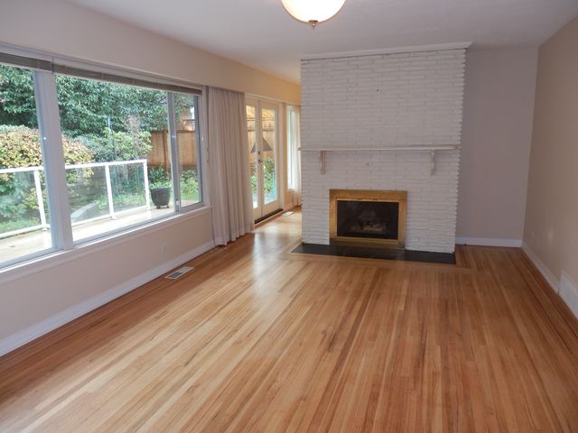 74138 at 963 Belmont Avenue, North Vancouver