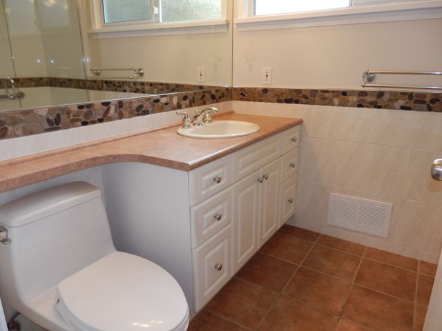 74162 at 963 Belmont Avenue, North Vancouver