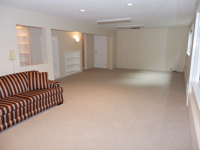 74180 at 963 Belmont Avenue, North Vancouver