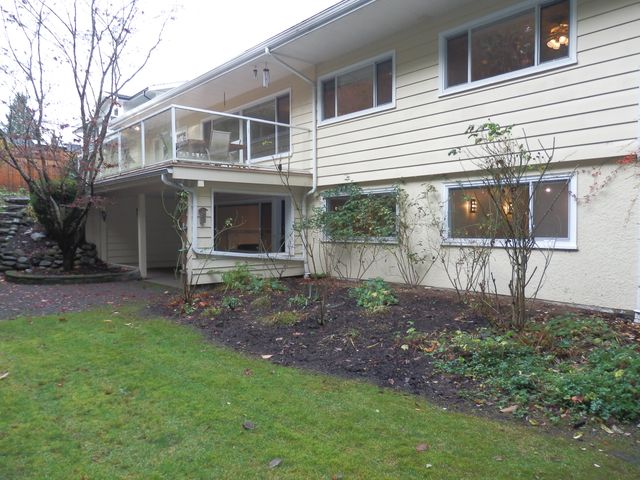 74207 at 963 Belmont Avenue, North Vancouver