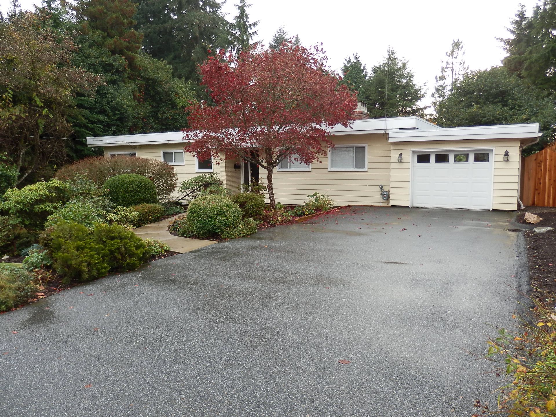 74117 at 963 Belmont Avenue, North Vancouver