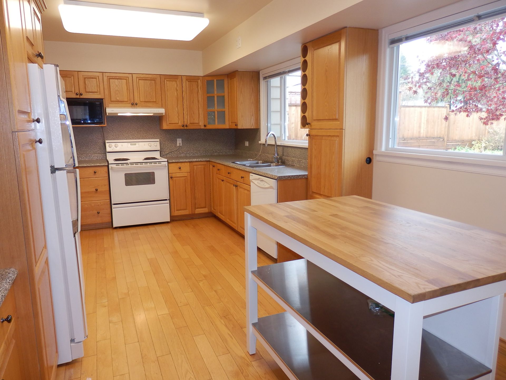 74120 at 963 Belmont Avenue, North Vancouver