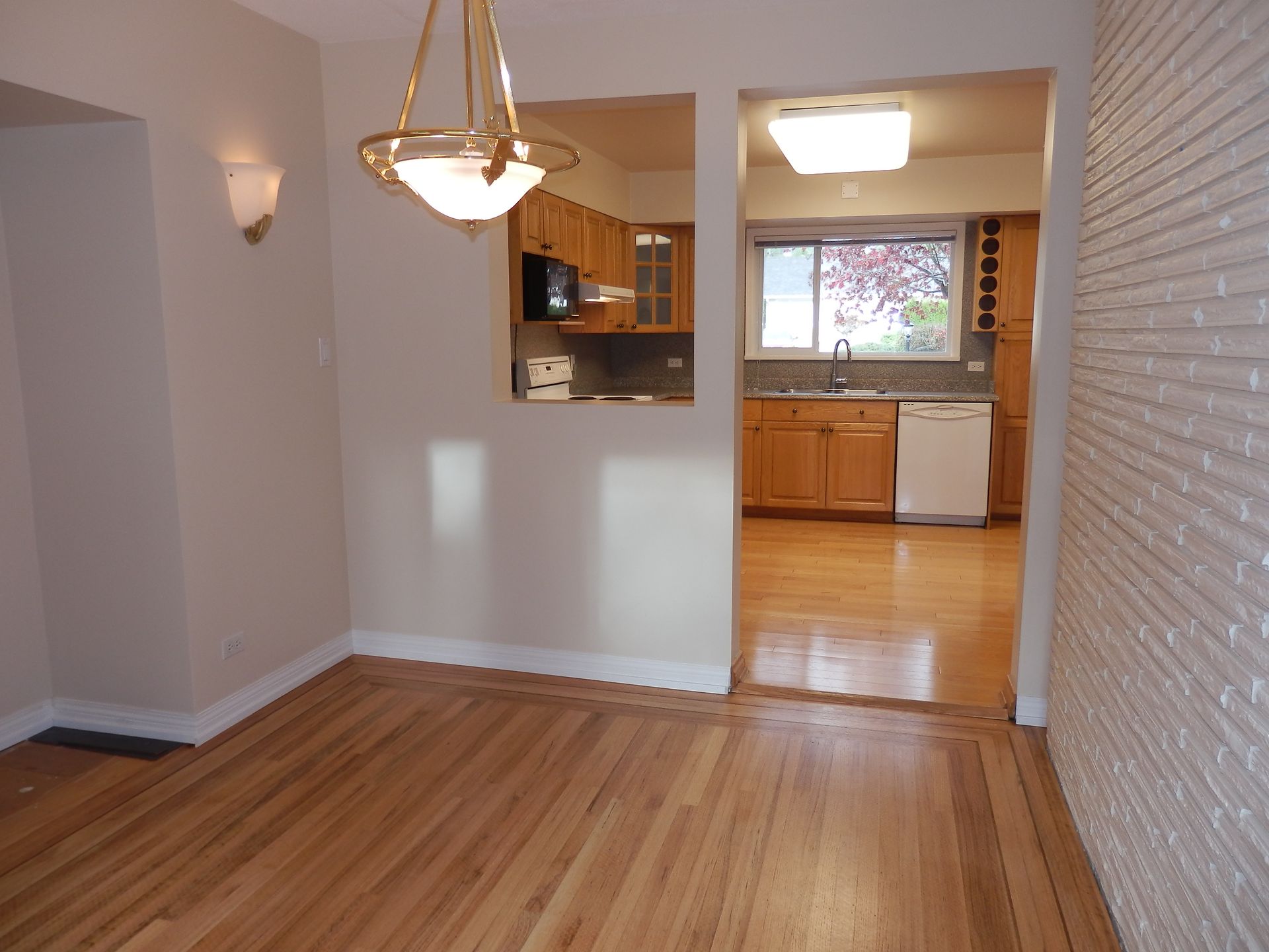 74132 at 963 Belmont Avenue, North Vancouver