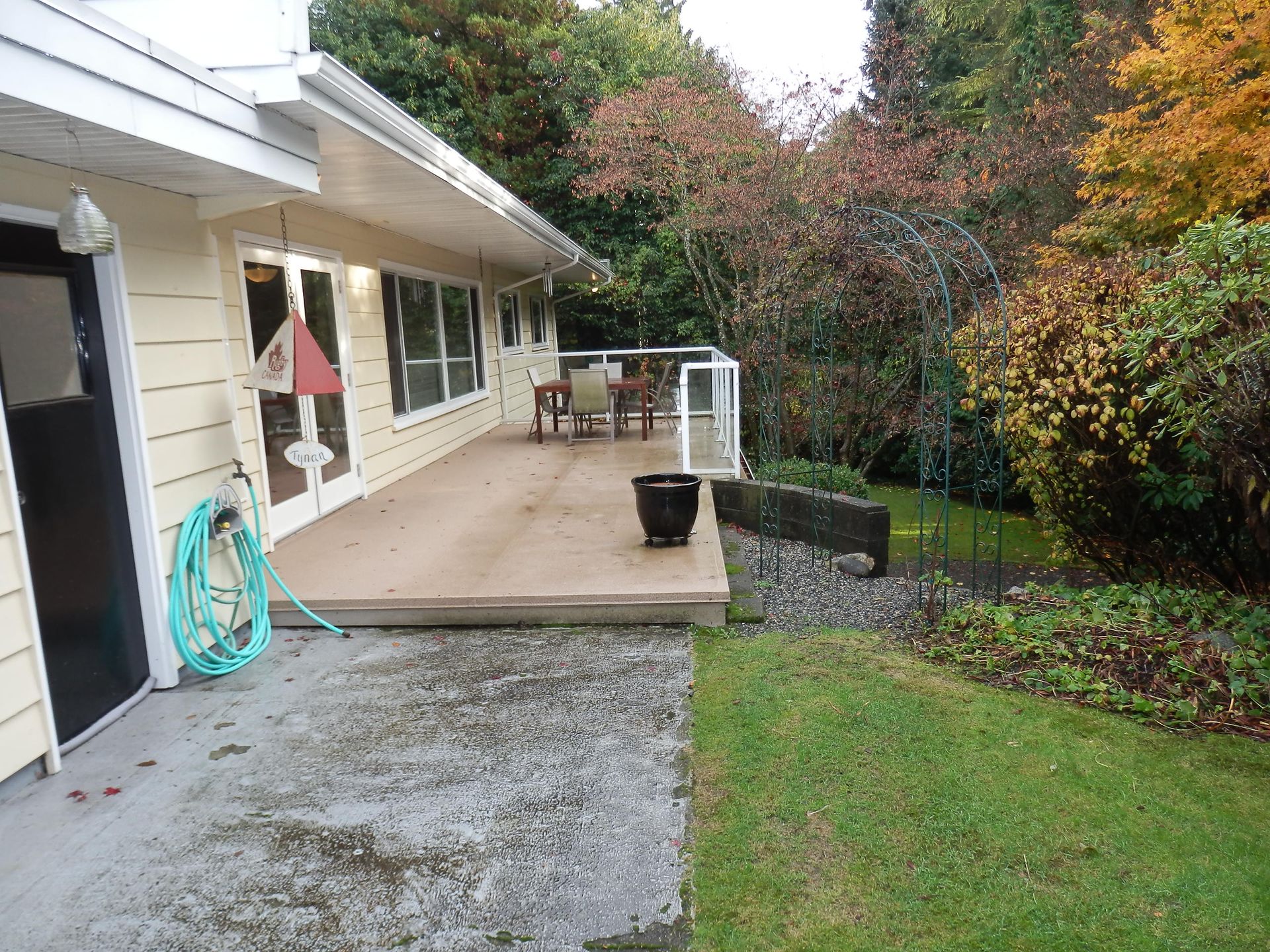 74216 at 963 Belmont Avenue, North Vancouver