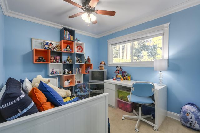 74552 at 2590 Sechelt Drive, North Vancouver