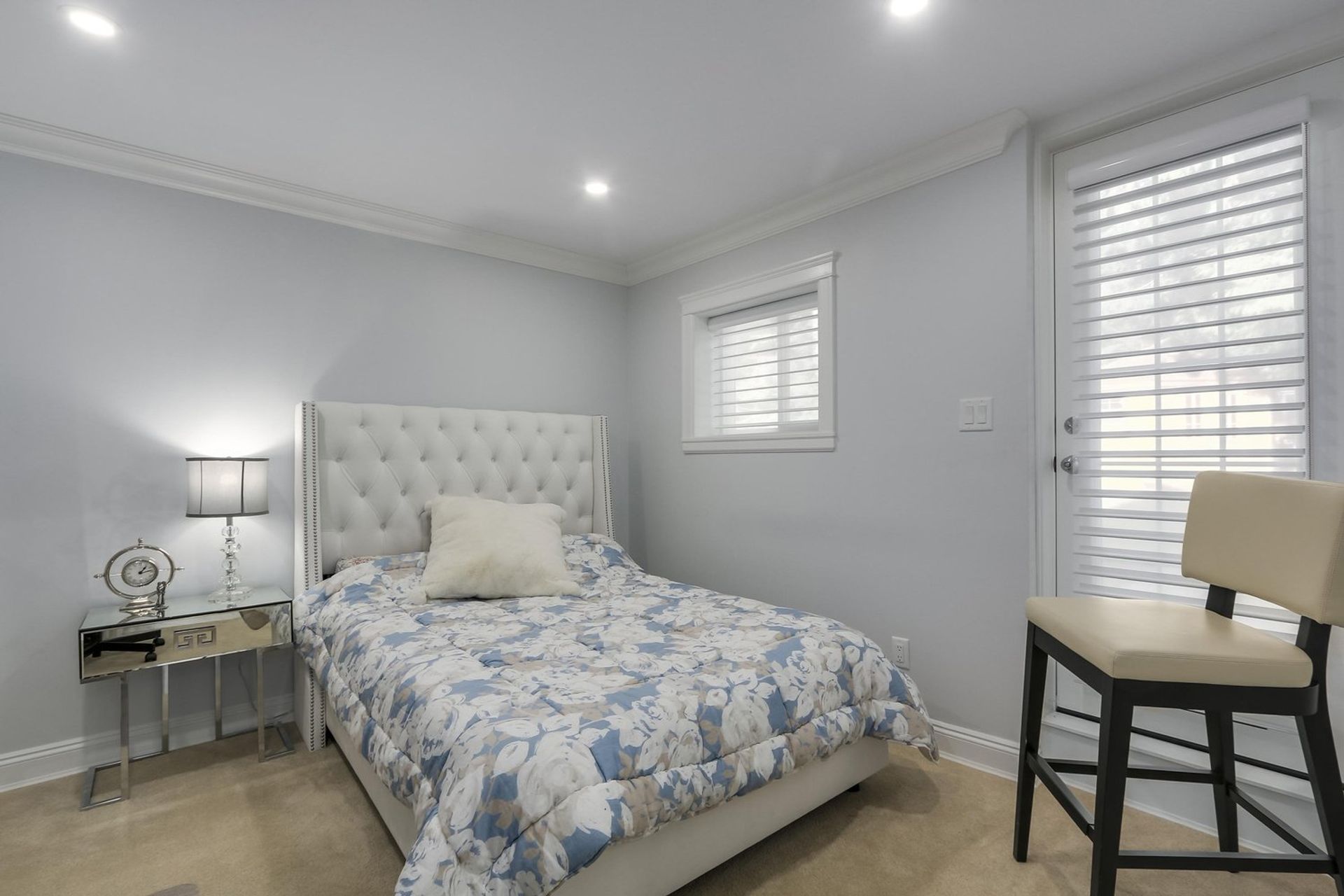 74561 at 2590 Sechelt Drive, North Vancouver