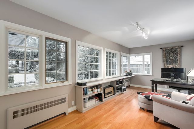 74695 at 1264 W Keith Road, North Vancouver