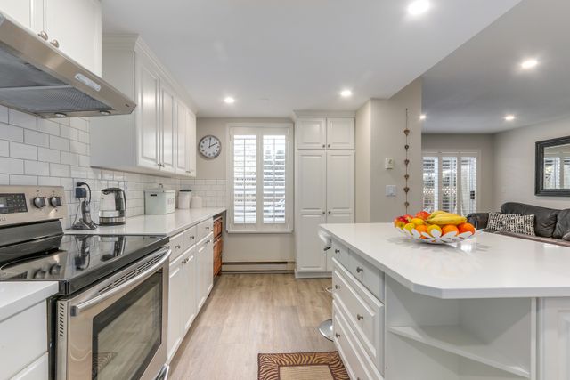 74864 at 401 - 3980 Inlet Crescent, North Vancouver