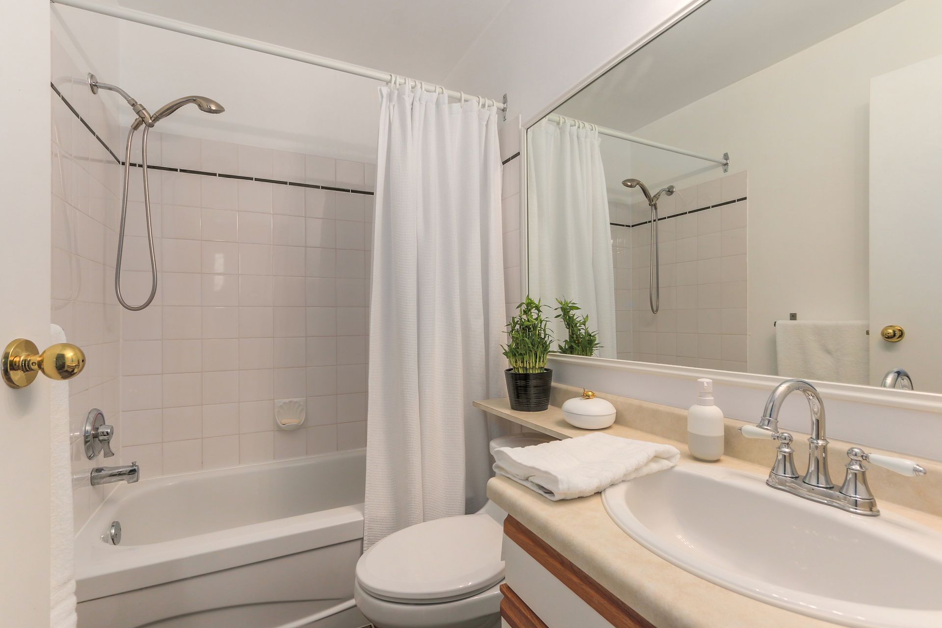 74891 at 401 - 3980 Inlet Crescent, North Vancouver