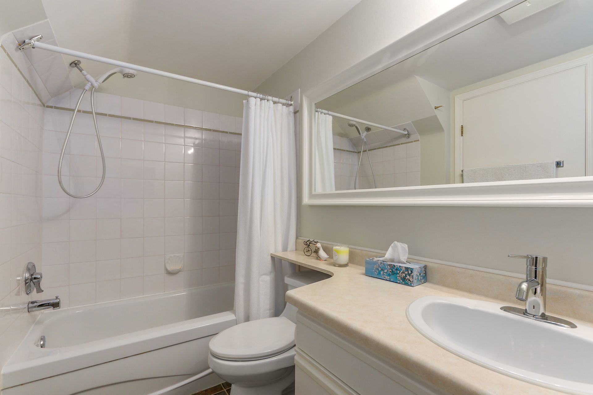 74900 at 401 - 3980 Inlet Crescent, North Vancouver