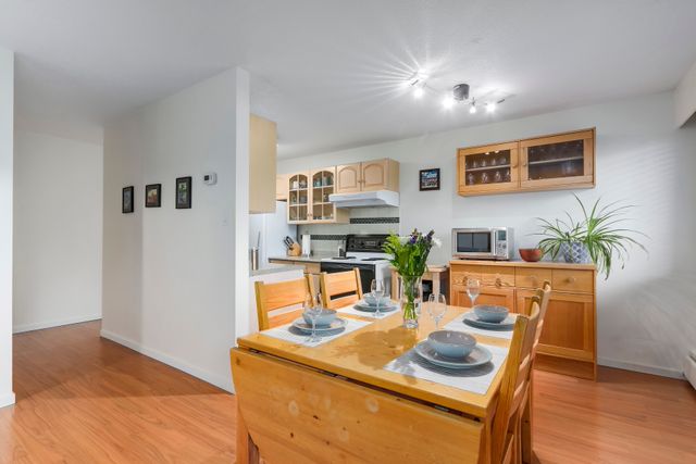 75046 at 209 - 270 3rd Street W, North Vancouver