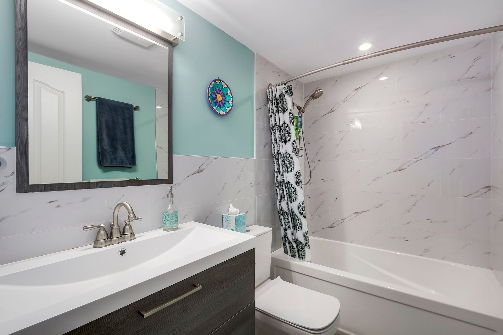 75100 at 209 - 270 3rd Street W, North Vancouver