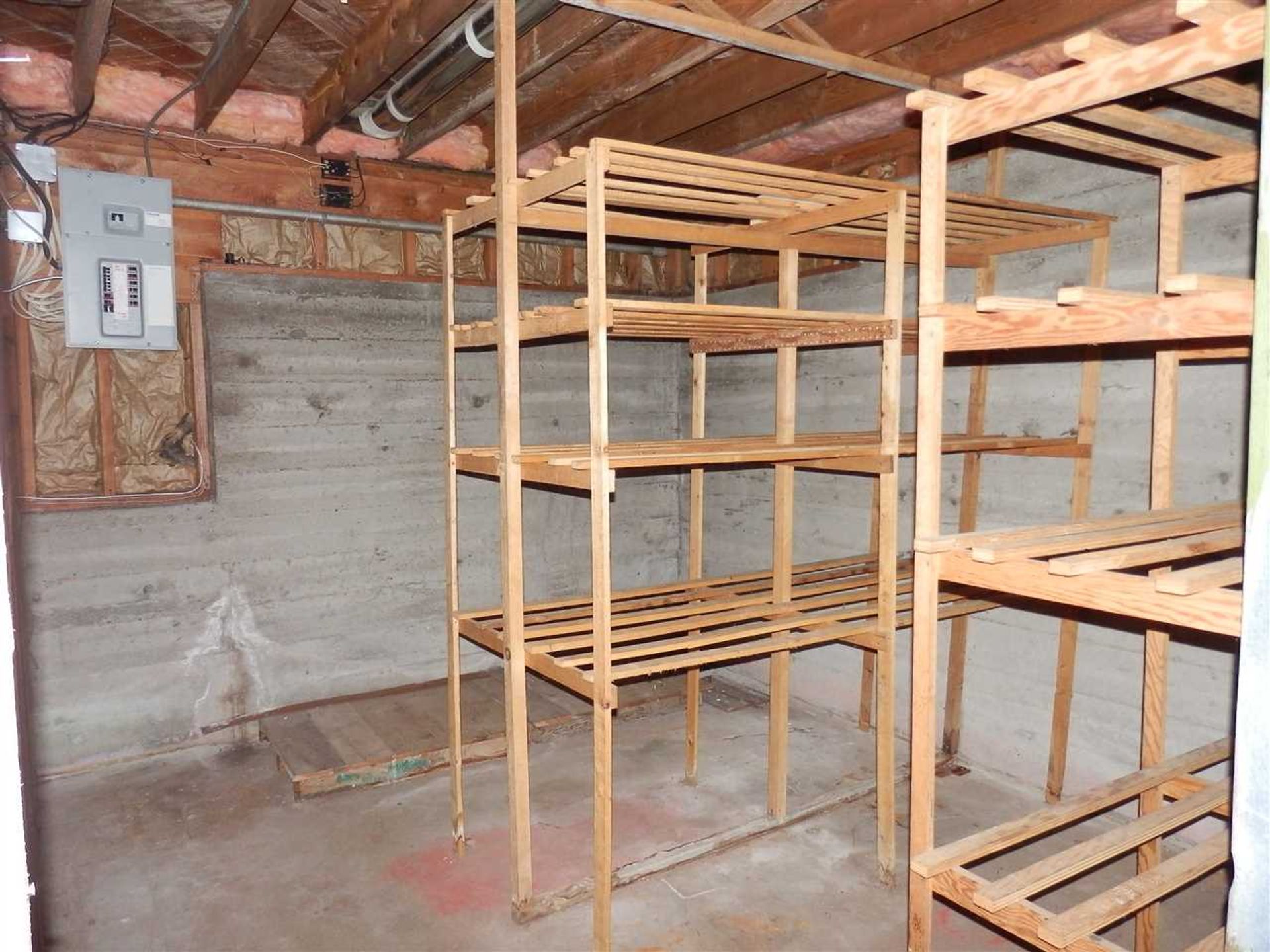 75226 at 3833 Emerald Drive, North Vancouver