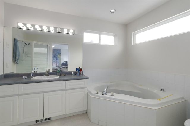 76814 at 3636 Maginnis Avenue, North Vancouver