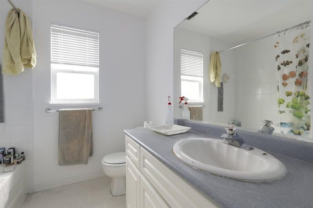 76826 at 3636 Maginnis Avenue, North Vancouver