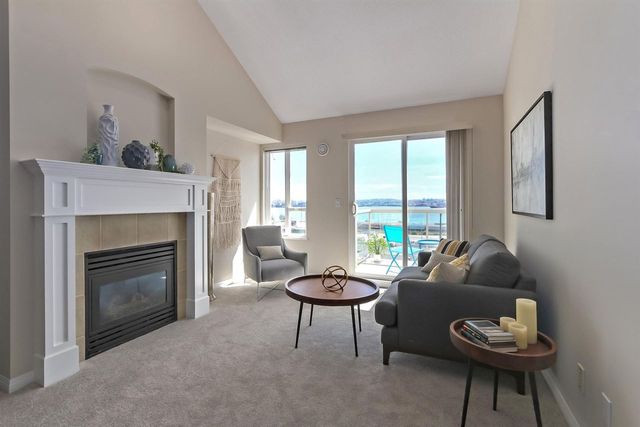 77258 at 305 - 333 1st Street E, North Vancouver