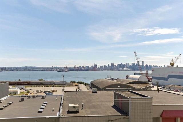 77278 at 305 - 333 1st Street E, North Vancouver