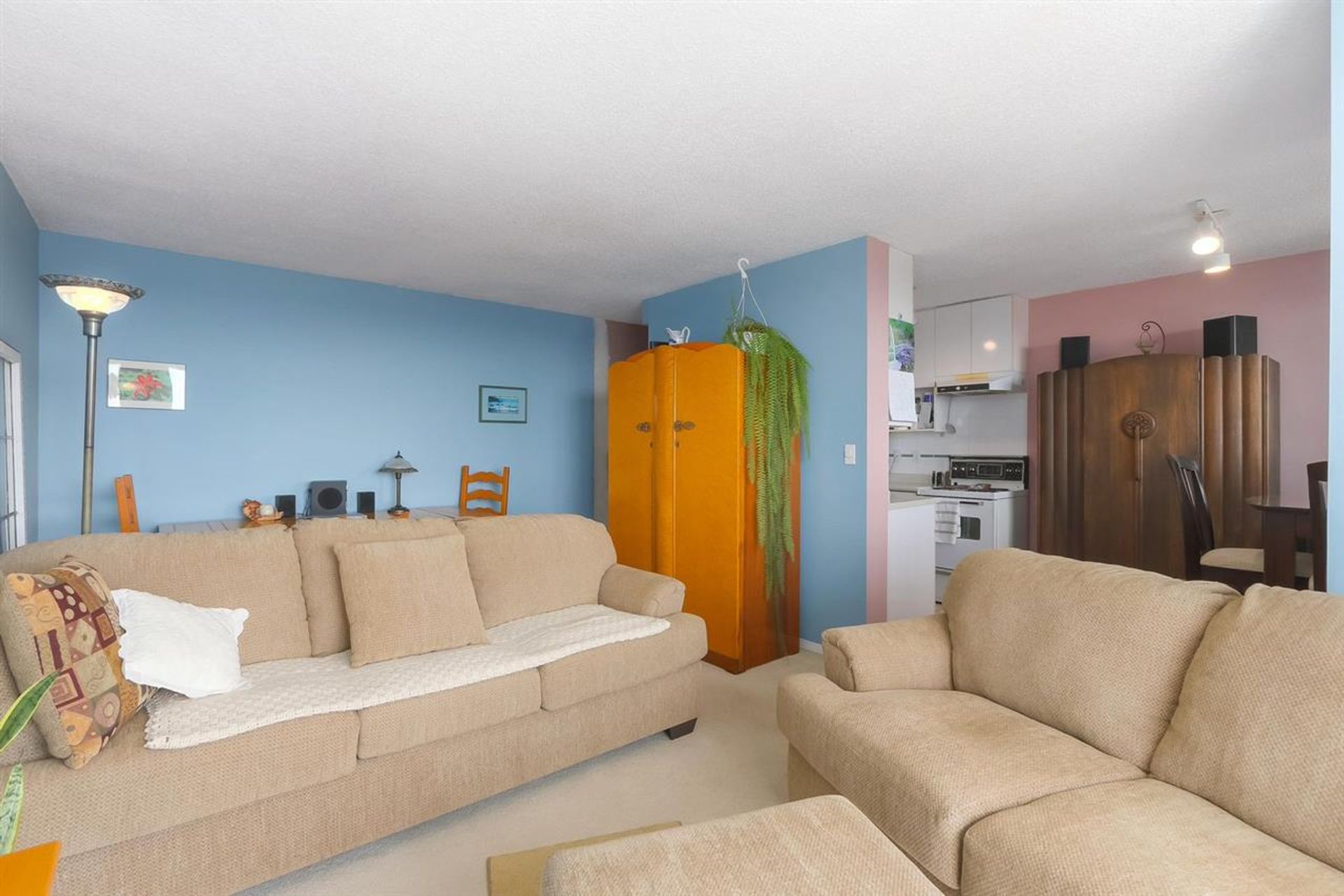 78228 at 1907 - 145 St. Georges Avenue, North Vancouver