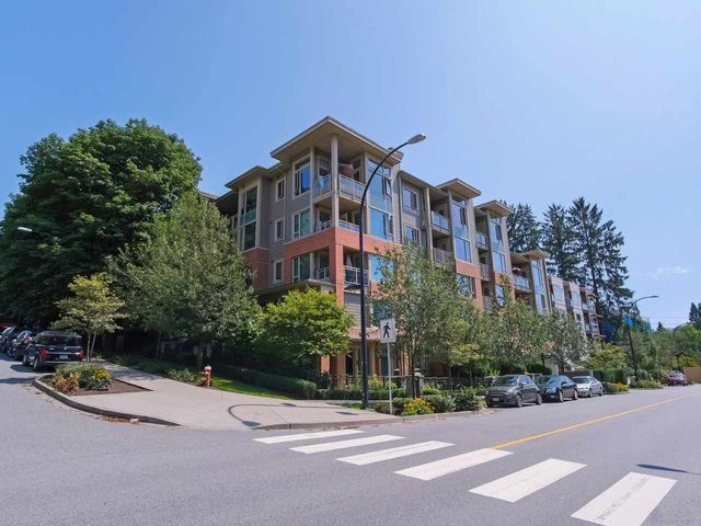 78451 at 405 - 159 22nd Street W, North Vancouver